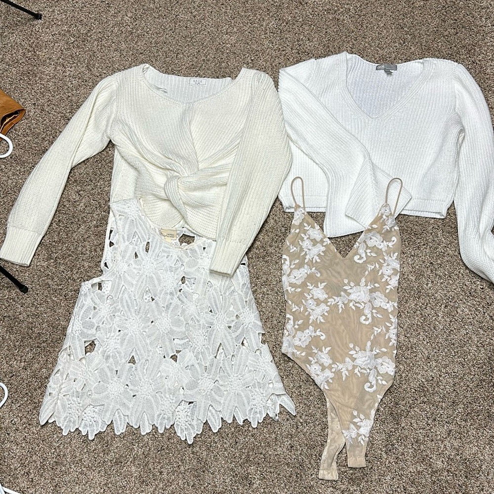 White Floral Medium Bundle